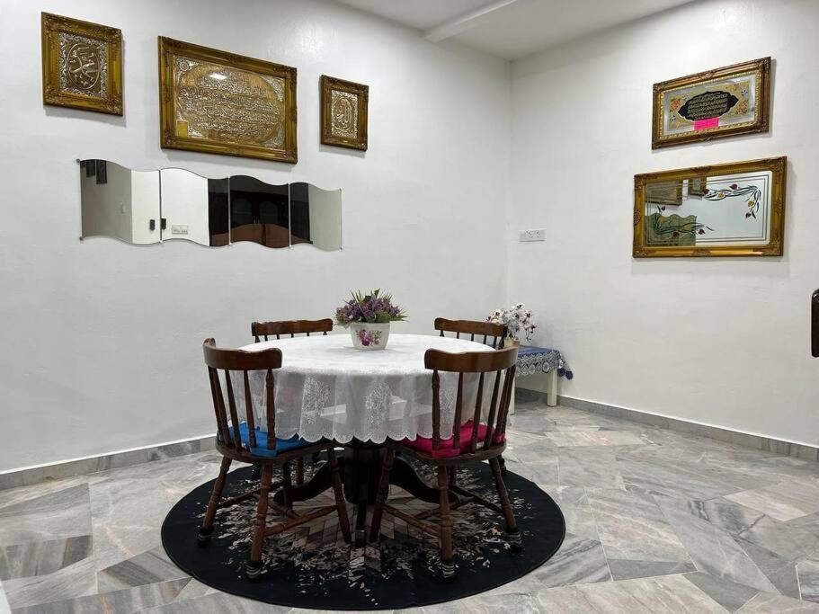 One'S Homestay เซอรีมันจุง ภายนอก รูปภาพ